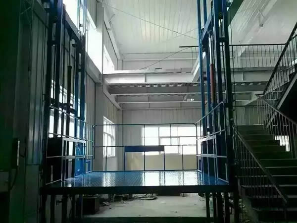 導(dǎo)軌升降平臺視頻